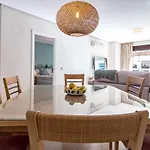 Apartamento Amazing 2-bedroom Retreat In Nueva Andalucia, Steps From Centro Plaza Marbella