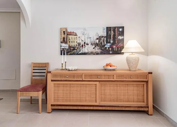 Amazing 2-bedroom Retreat In Nueva Andalucia, Steps From Centro Plaza * Marbella
