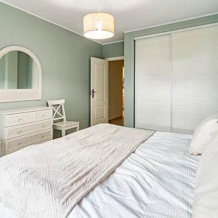 Amazing 2-bedroom Retreat In Nueva Andalucia, Steps From Centro Plaza * מארבלה