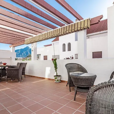 Amazing 2-bedroom Retreat In Nueva Andalucia, Steps From Centro Plaza * מארבלה