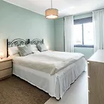 شقة Amazing 2-bedroom Retreat In Nueva Andalucia, Steps From Centro Plaza *