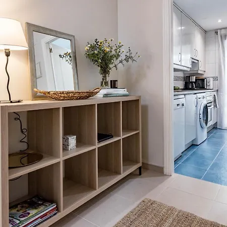 Amazing 2-bedroom Retreat In Nueva Andalucia, Steps From Centro Plaza