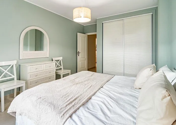 Amazing 2-bedroom Retreat In Nueva Andalucia, Steps From Centro Plaza * Marbella